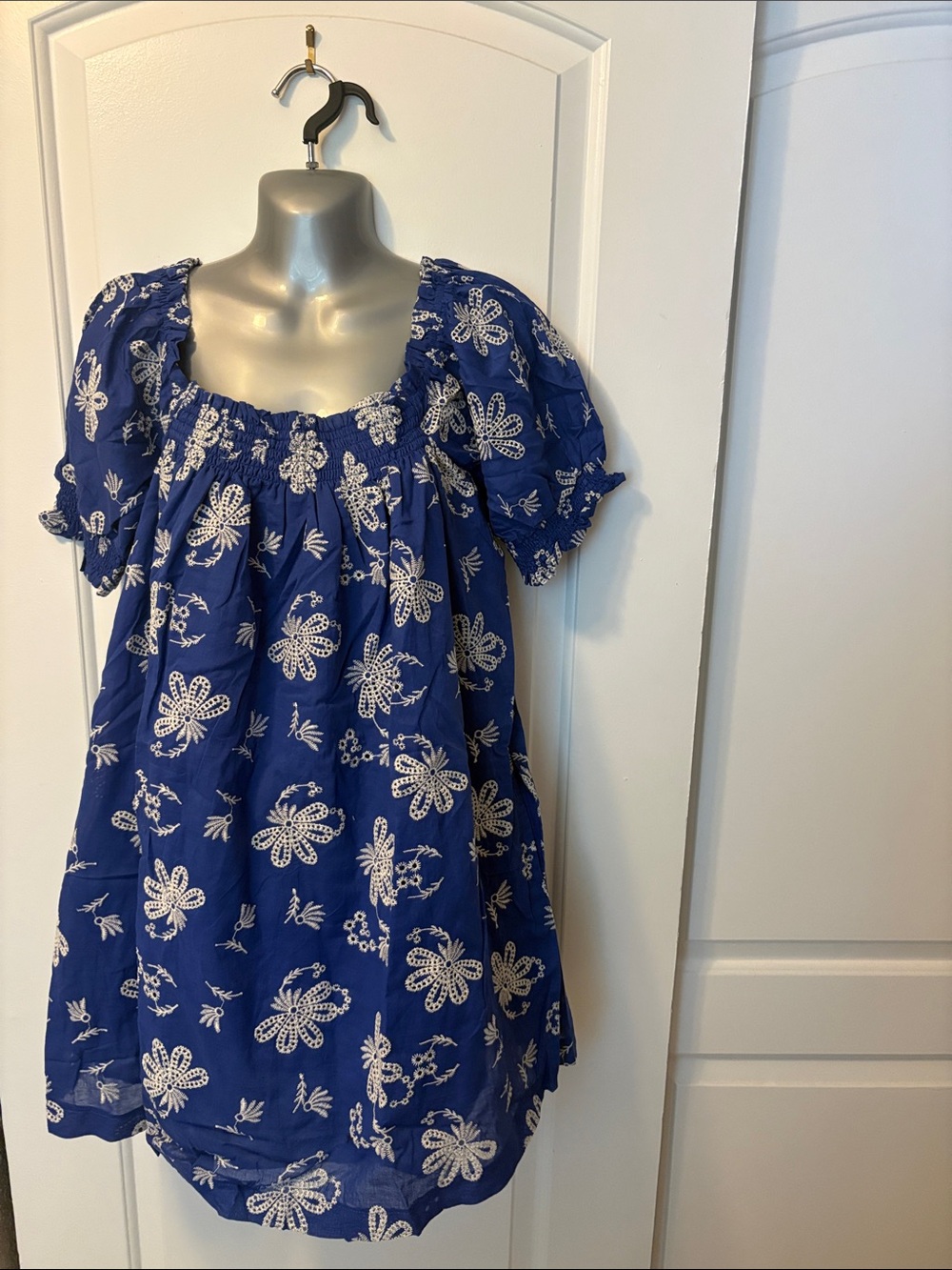 Blue Floral Smocked Puff-Sleeve Casual Dress